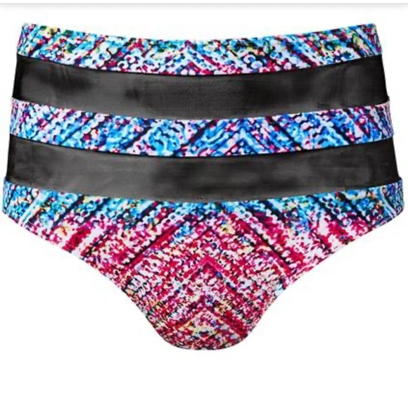 High-Neck Keyhole Bikini Set - Picture 4 of 5